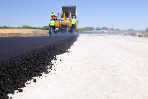 Best Driveway Paving Contractor  in Woodlake, CA